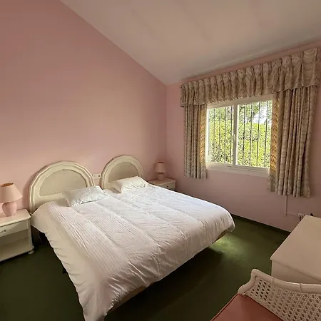 Charming 3-bed In Calahonda - Suiza *
